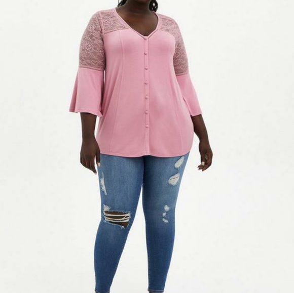 1X Plus Size Torrid Super Soft V-Neck Lace Inset Bell Sleeve top shirt pink 💗 - Picture 2 of 5